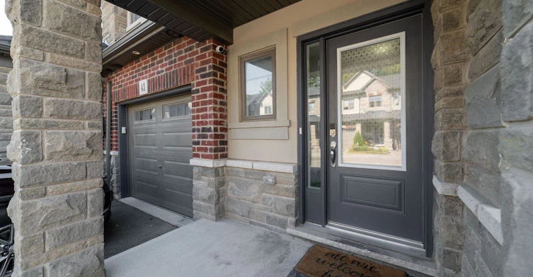 44 (Main)-324 Equestrian Way, Cambridge, ON, N3E 0E2 - 2