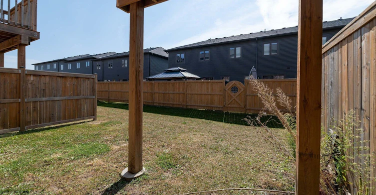 44 (Main)-324 Equestrian Way, Cambridge, ON, N3E 0E2 - 21