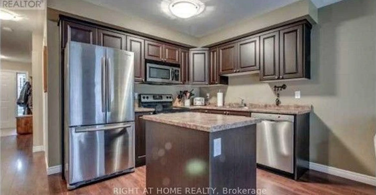 69-20 Mcconkey Crescent, Brantford, ON, N3S 0B8 - 4