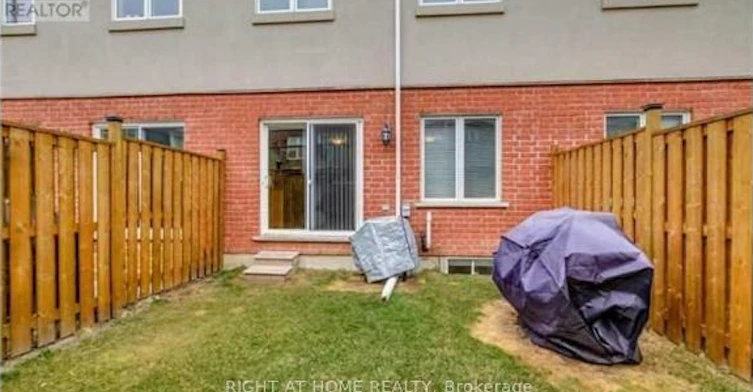 69-20 Mcconkey Crescent, Brantford, ON, N3S 0B8 - 18