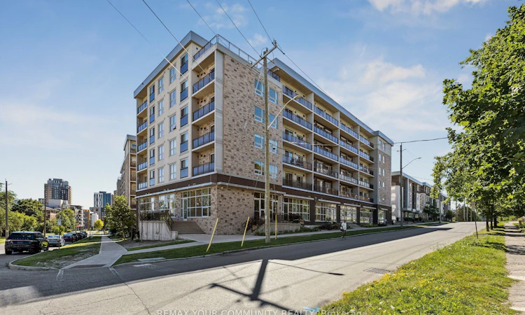 F115-275 Larch Street