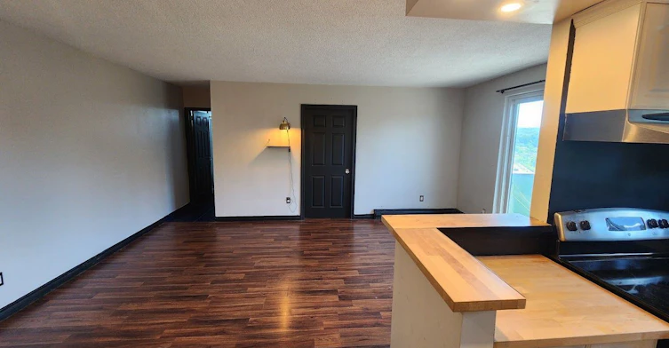 51-2373 King Street E, Hamilton, ON, L8K 1X9 - 5