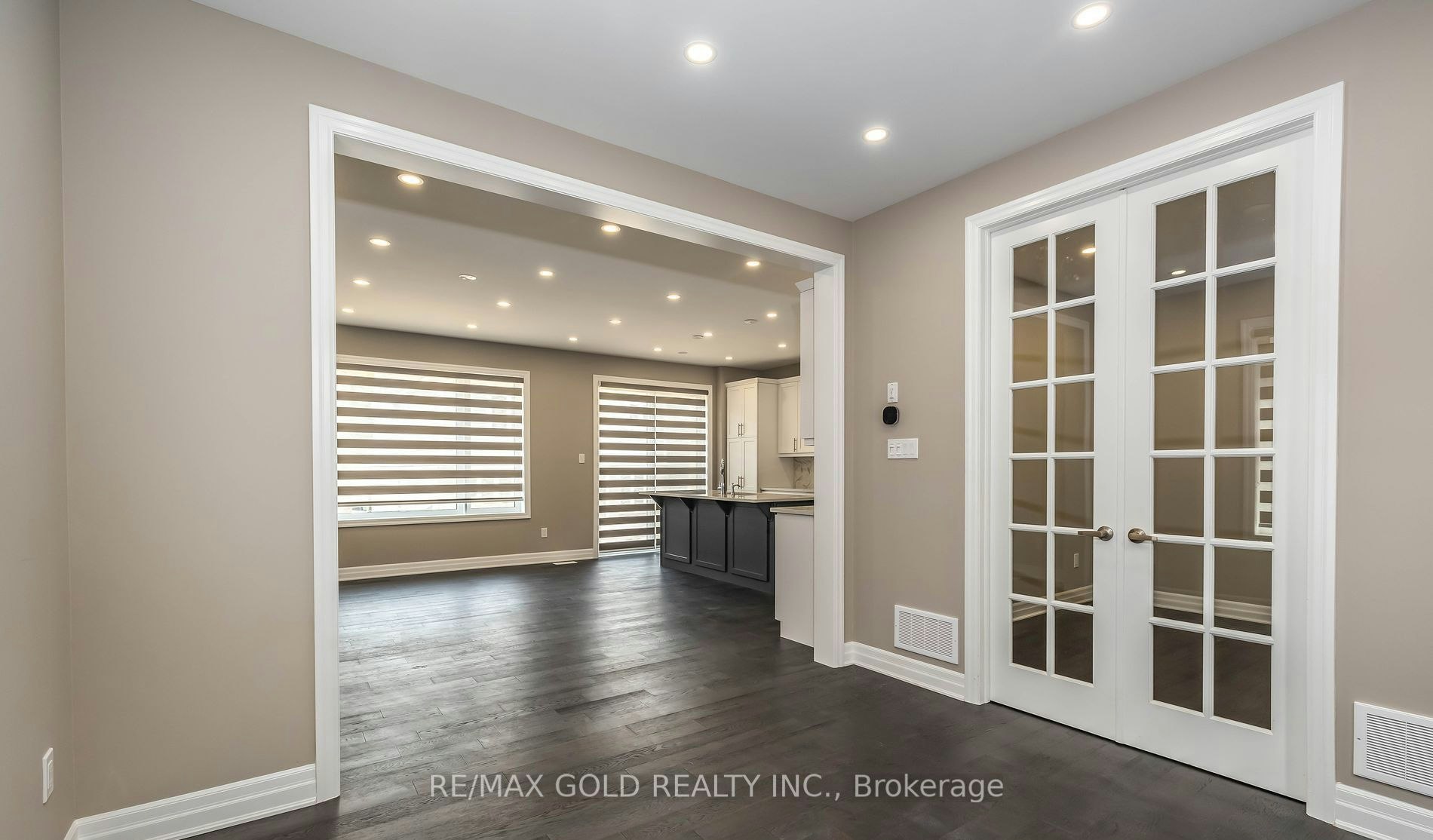 42 Milt Schmidt Street, Kitchener, ON, N2R 0T2 - 28