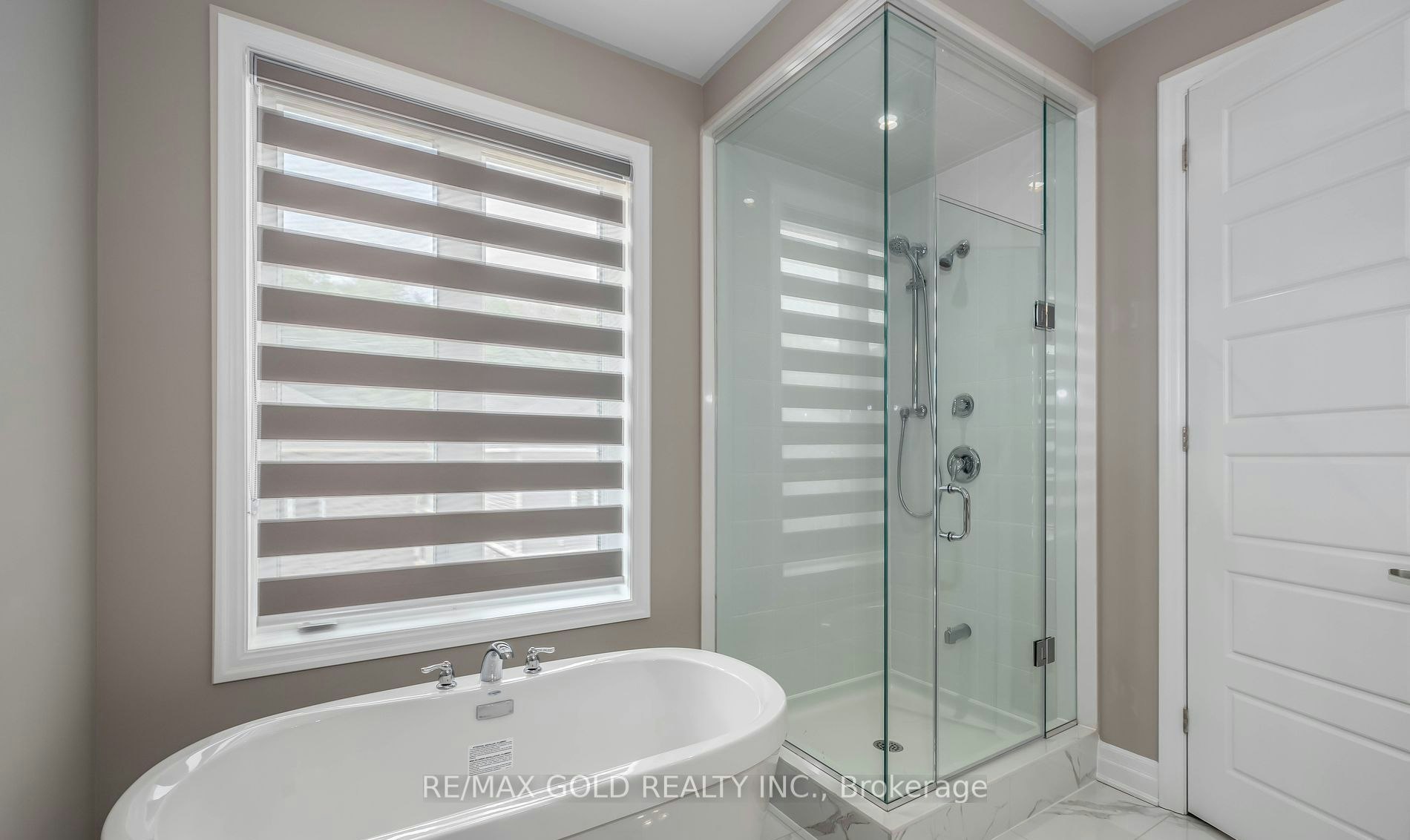 42 Milt Schmidt Street, Kitchener, ON, N2R 0T2 - 25