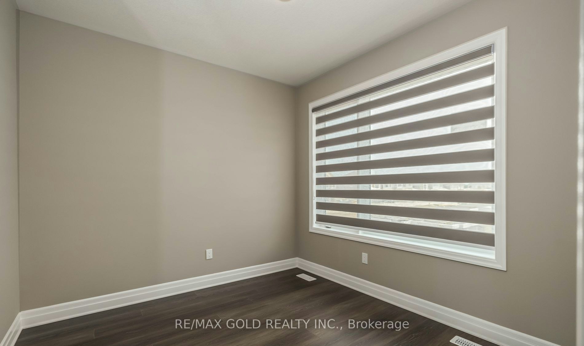 42 Milt Schmidt Street, Kitchener, ON, N2R 0T2 - 29