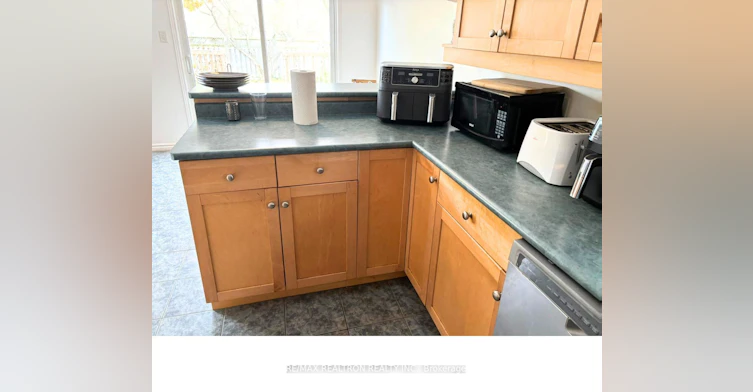 1264 Blackmaple Drive, London, ON, N5Y 5V4 - 5