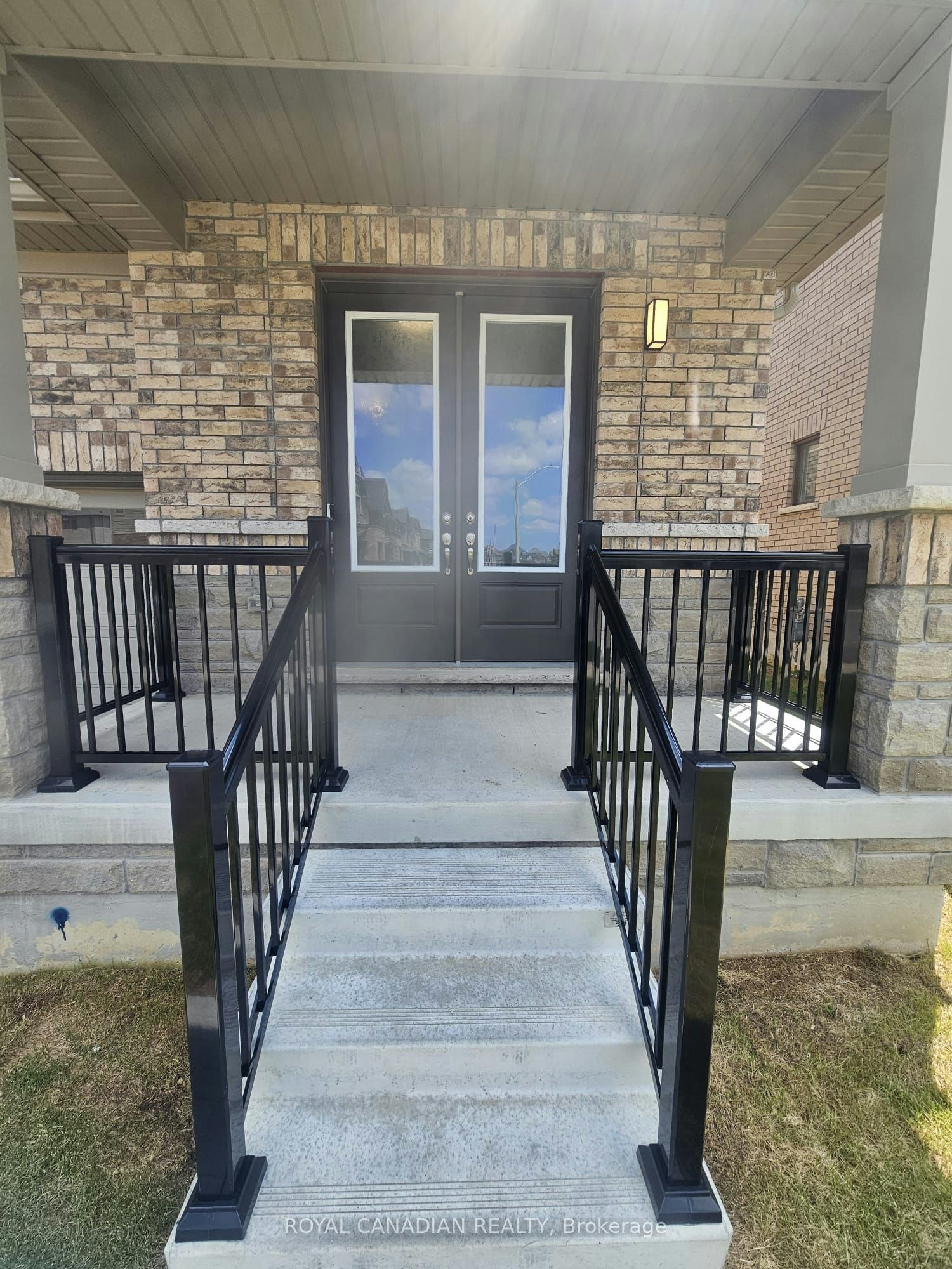 233 Leslie Davis Street, North Dumfries, ON, N0B 1E0 - 2