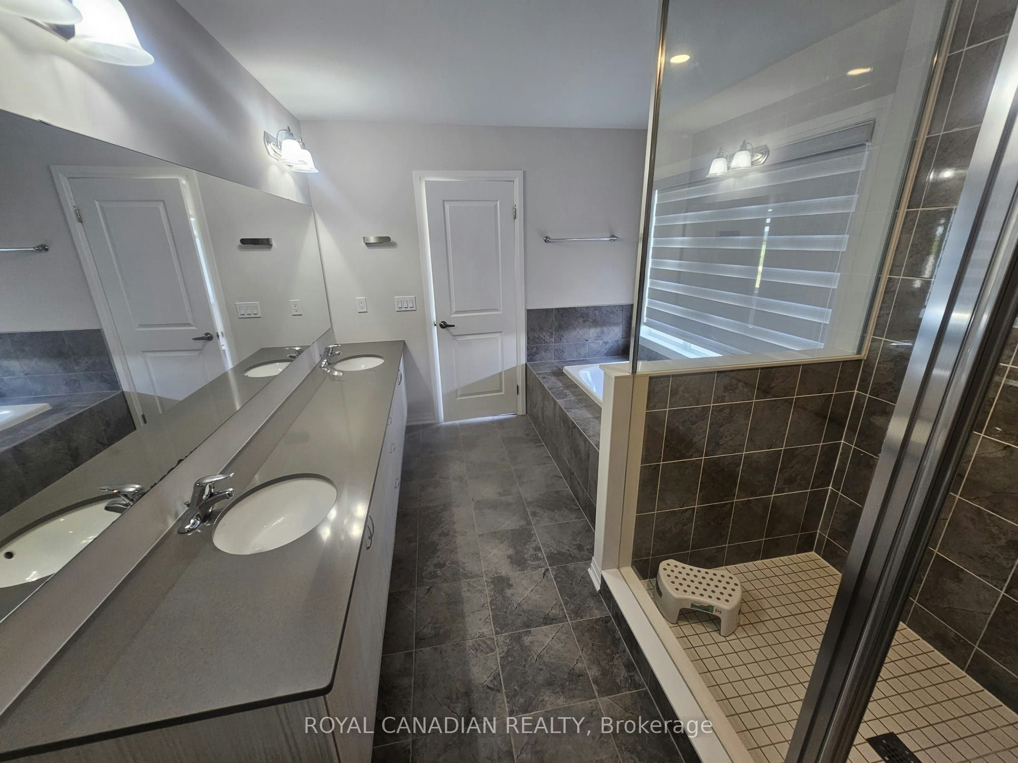 233 Leslie Davis Street, North Dumfries, ON, N0B 1E0 - 38