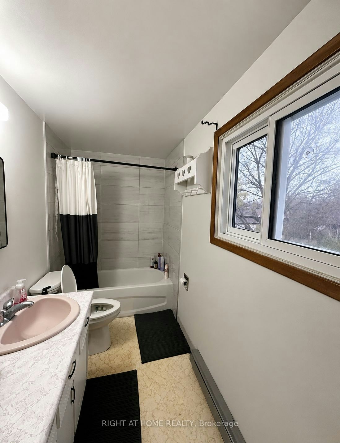 45 Philip Avenue, Guelph, ON, N1E 1R5 - 9