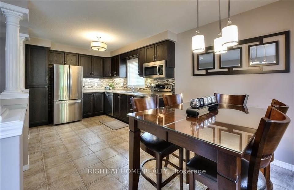 47 Upper Mercer Street, Kitchener, ON, N2A 4M9 - 4