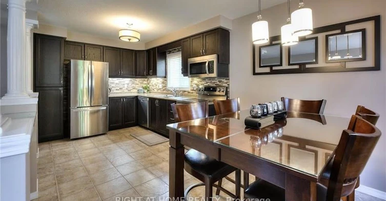 47 Upper Mercer Street, Kitchener, ON, N2A 4M9 - 4