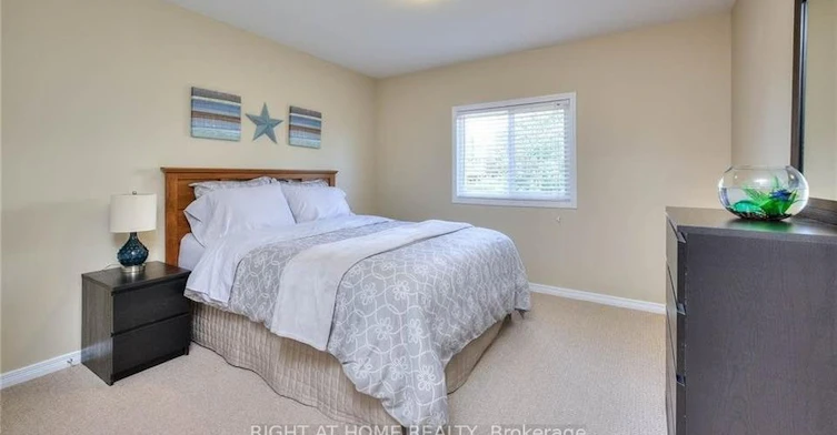 47 Upper Mercer Street, Kitchener, ON, N2A 4M9 - 7