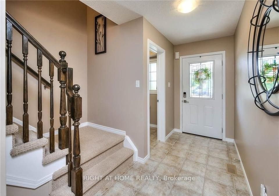 47 Upper Mercer Street, Kitchener, ON, N2A 4M9 - 2
