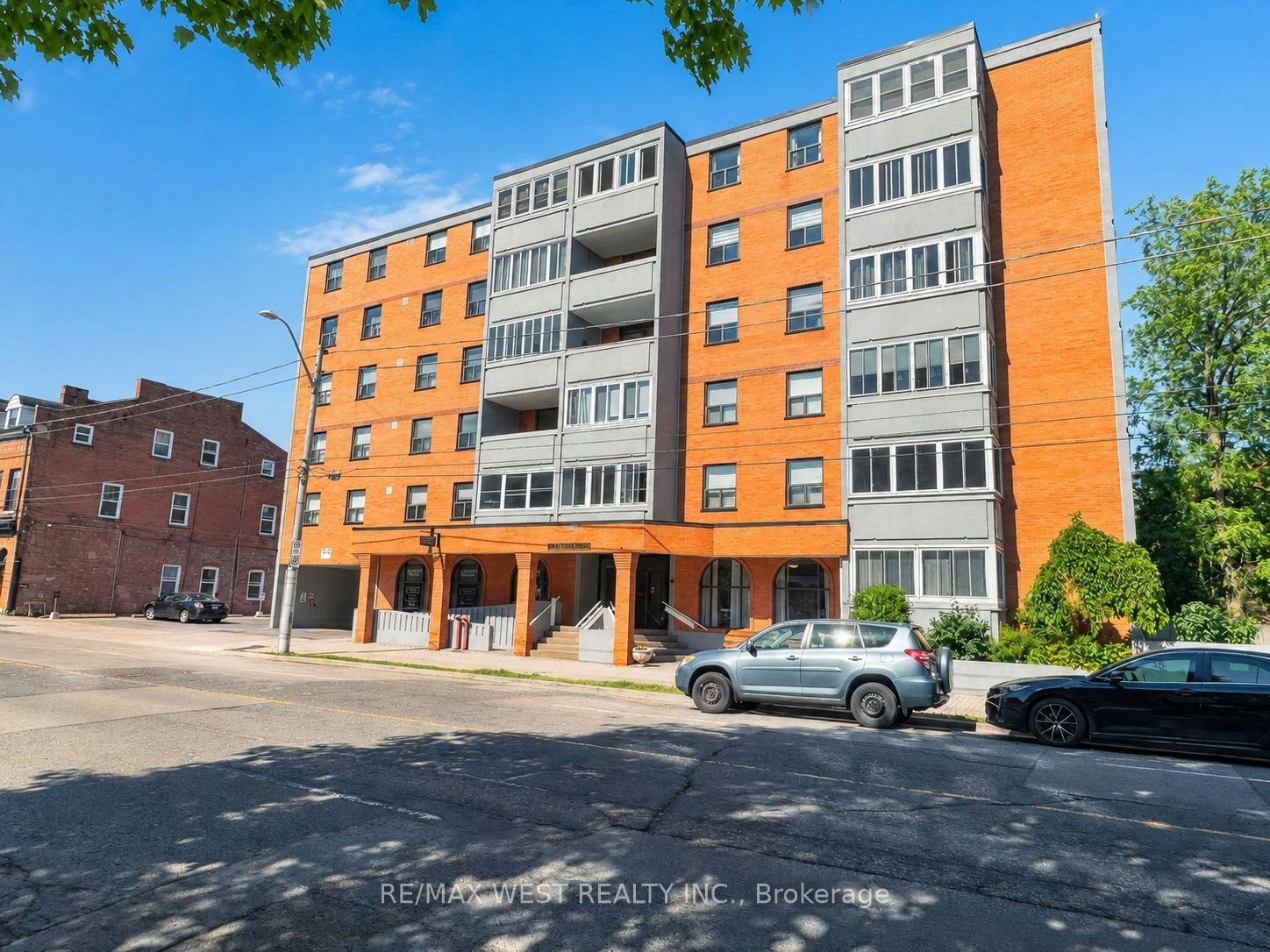 406-23 Main Street, Hamilton, ON, L4H 2P7