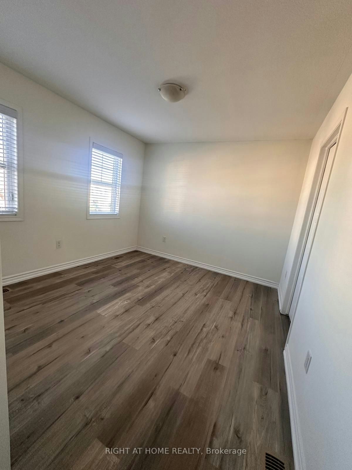 516 Equestrian Way, Cambridge, ON, N3E 0B5 - 21