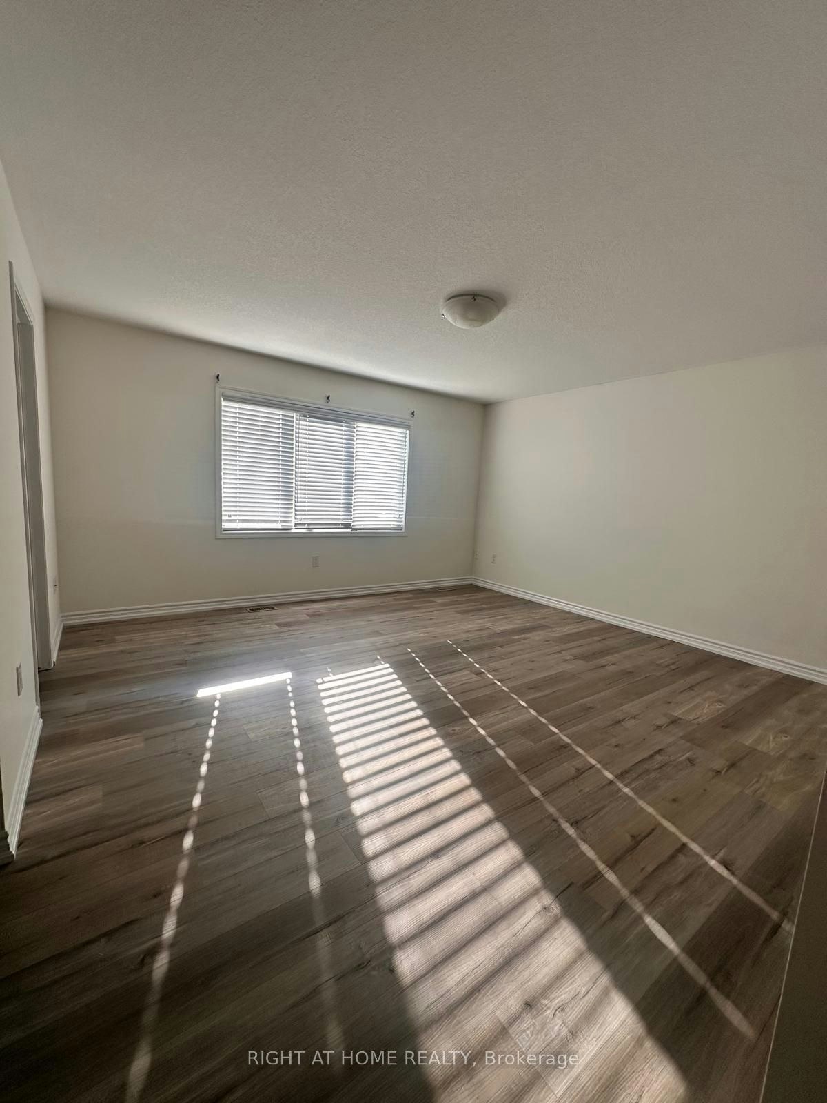 516 Equestrian Way, Cambridge, ON, N3E 0B5 - 16