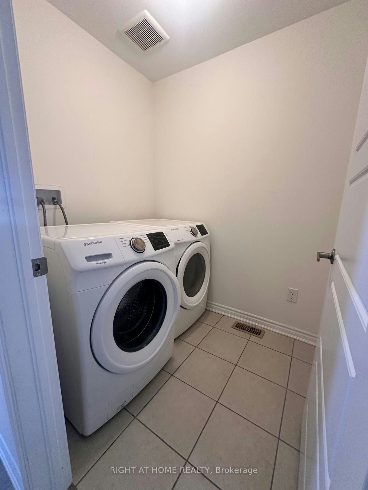 516 Equestrian Way, Cambridge, ON, N3E 0B5 - 23