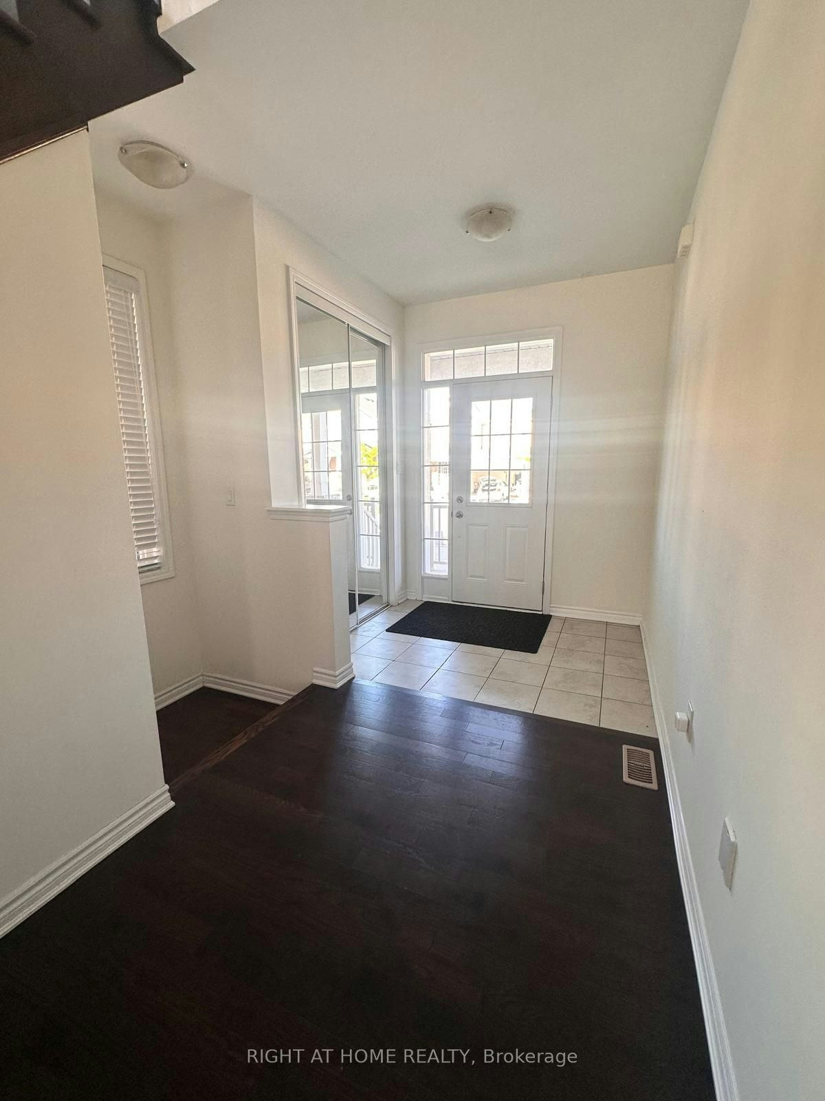 516 Equestrian Way, Cambridge, ON, N3E 0B5 - 2