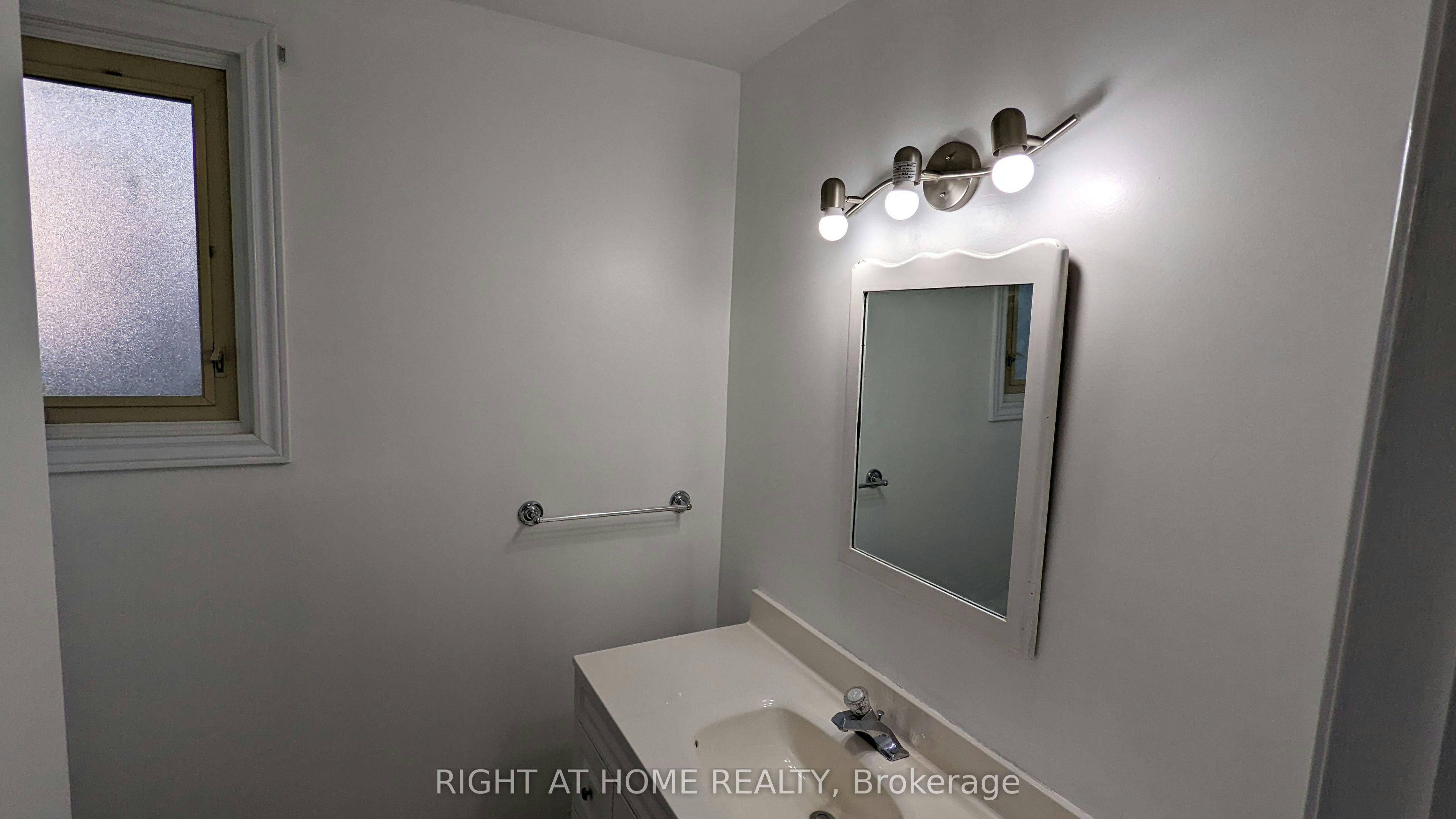 Lower Unit-43 Glenayr Place, Welland, ON, L3C 3M6 - 14