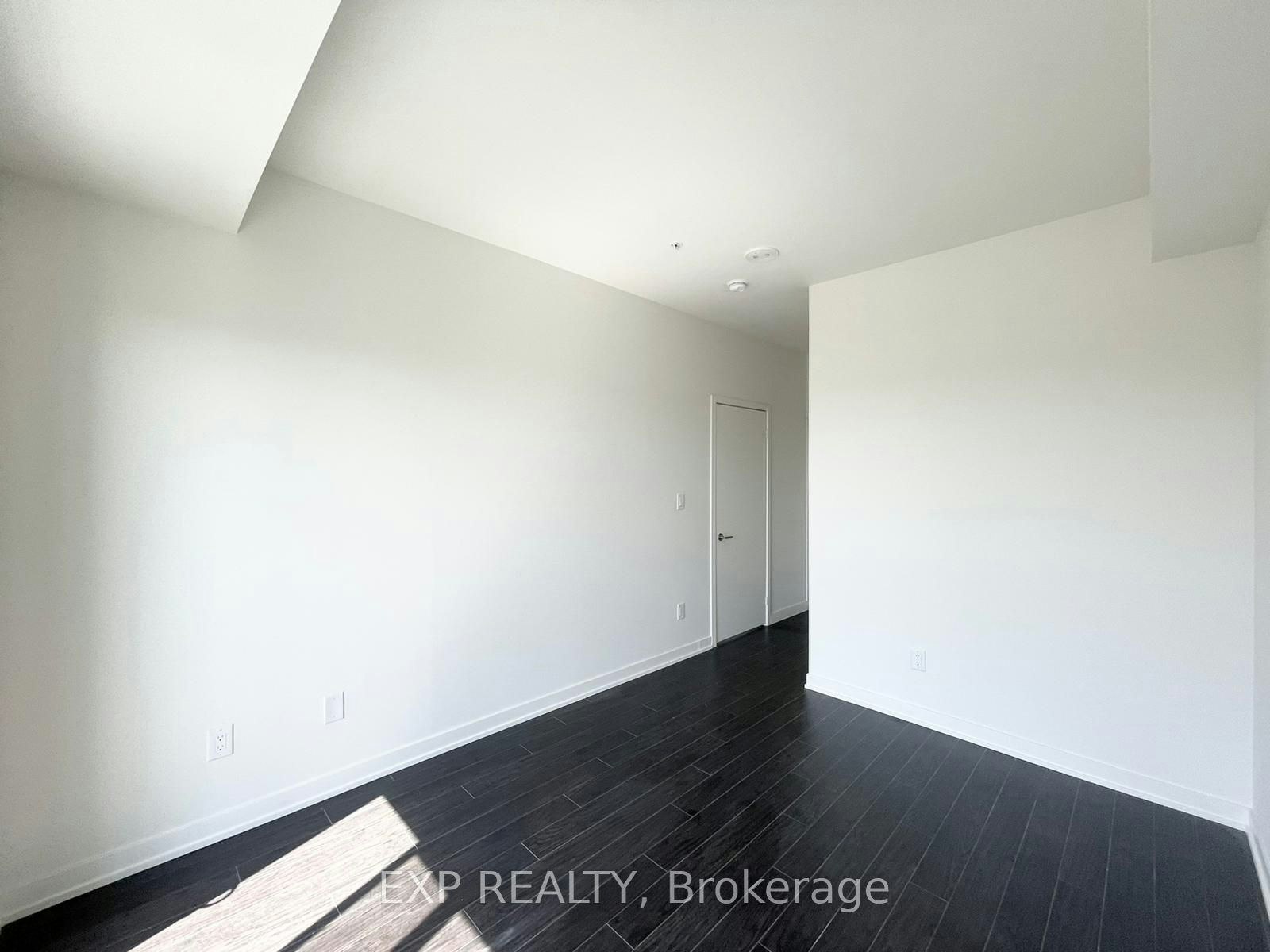 1606-128 King Street N, Waterloo, ON, N2J 0E9 - 16