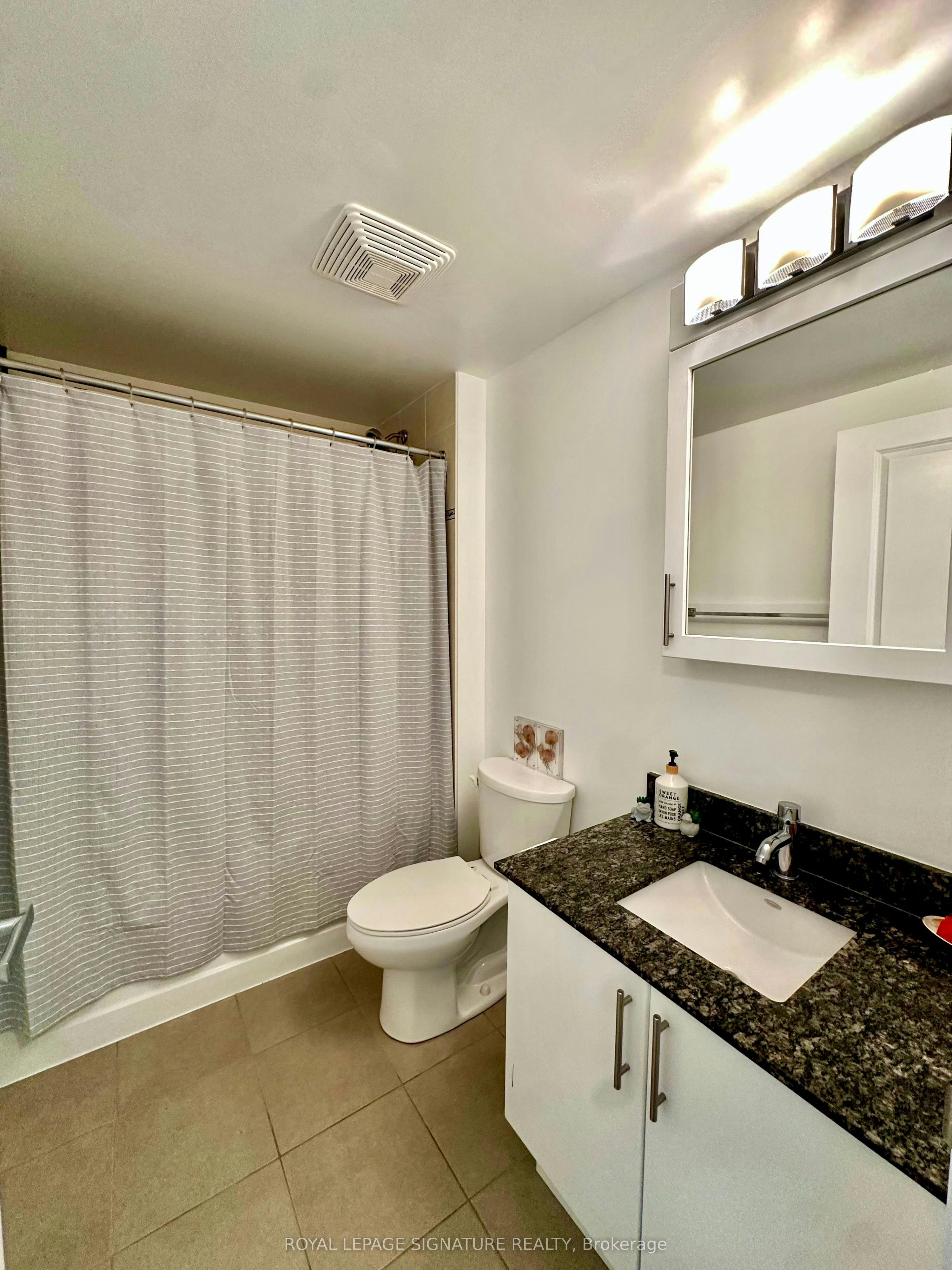 1208-242 Rideau Street, Ottawa, ON, K1N 0B7 - 12