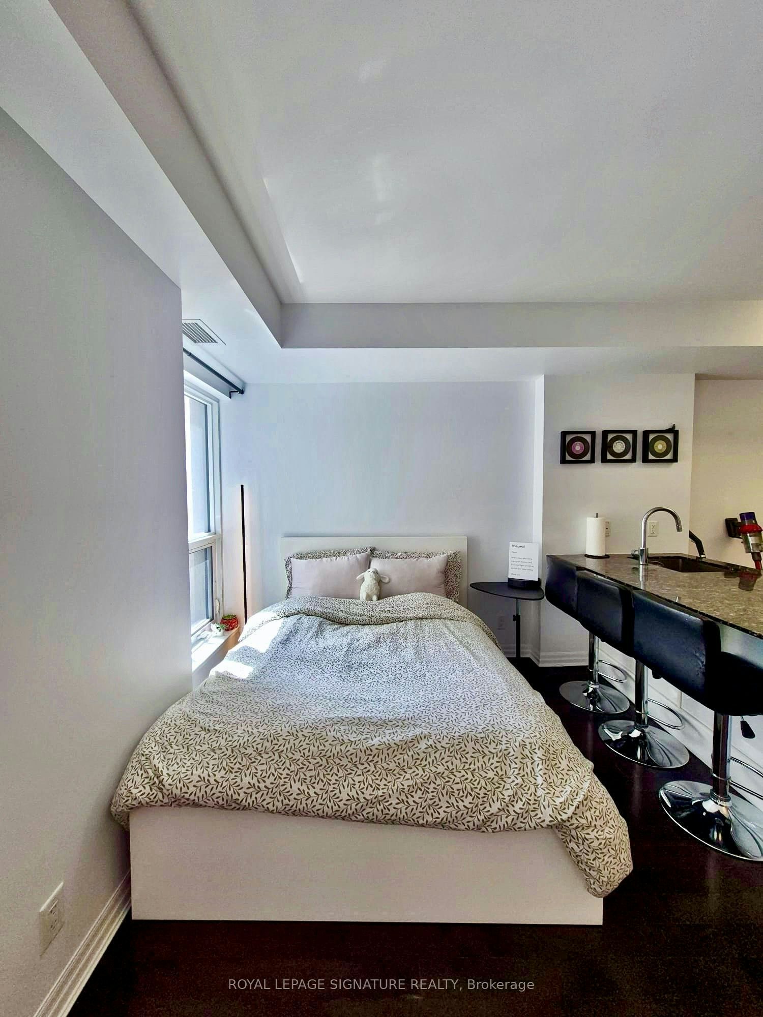 1208-242 Rideau Street, Ottawa, ON, K1N 0B7 - 9