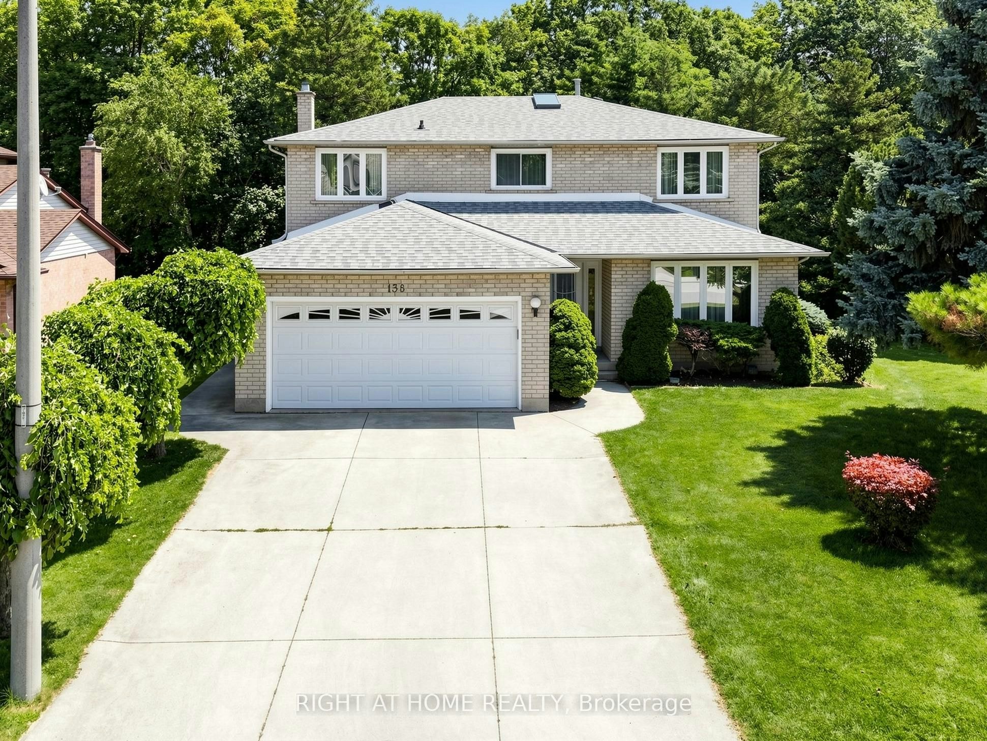 138 Strawberry Drive, Hamilton, ON, L8E 4R7