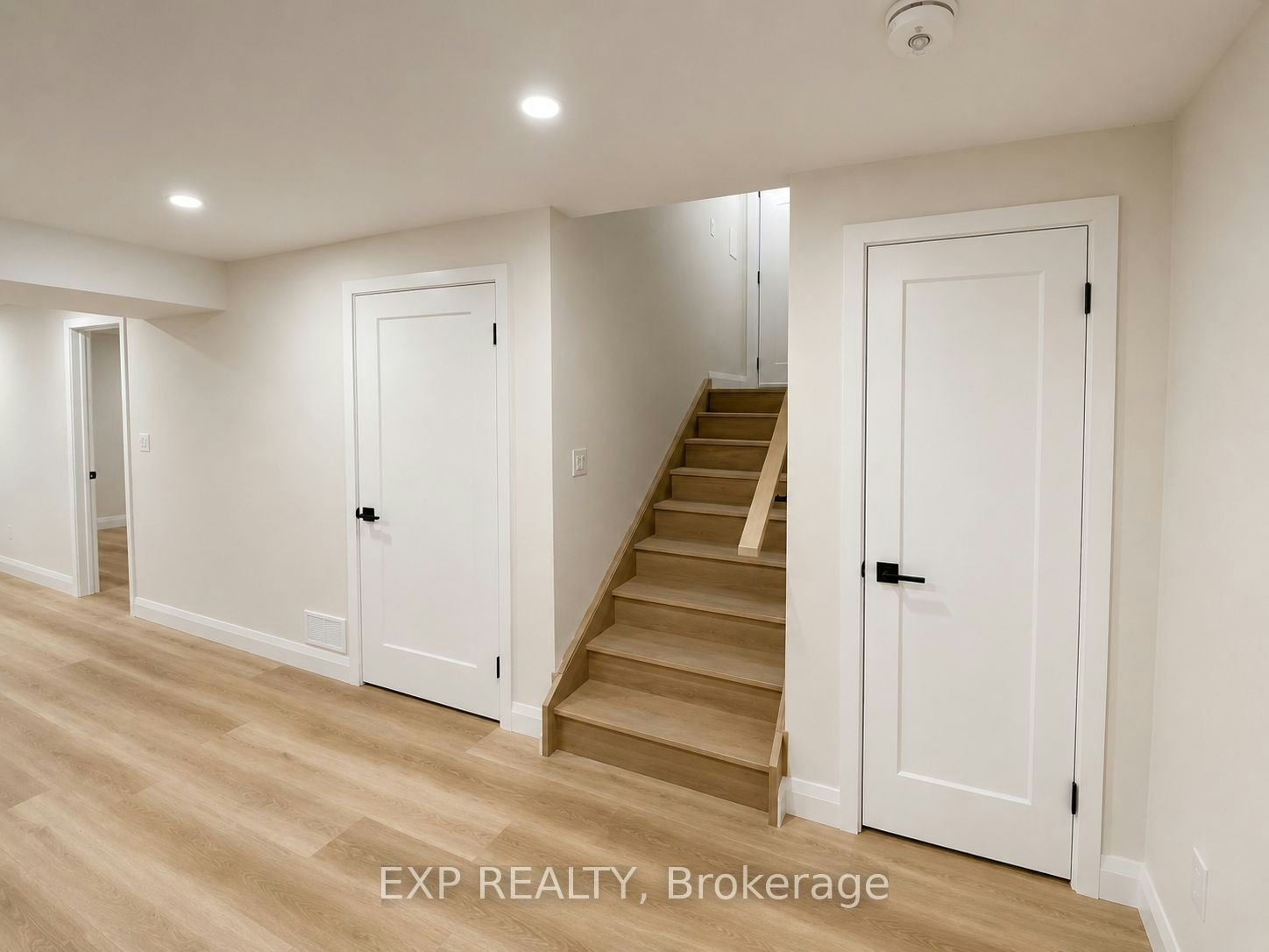 Lower-11 Chester Street, Guelph, ON, N1H 1K7 - 3