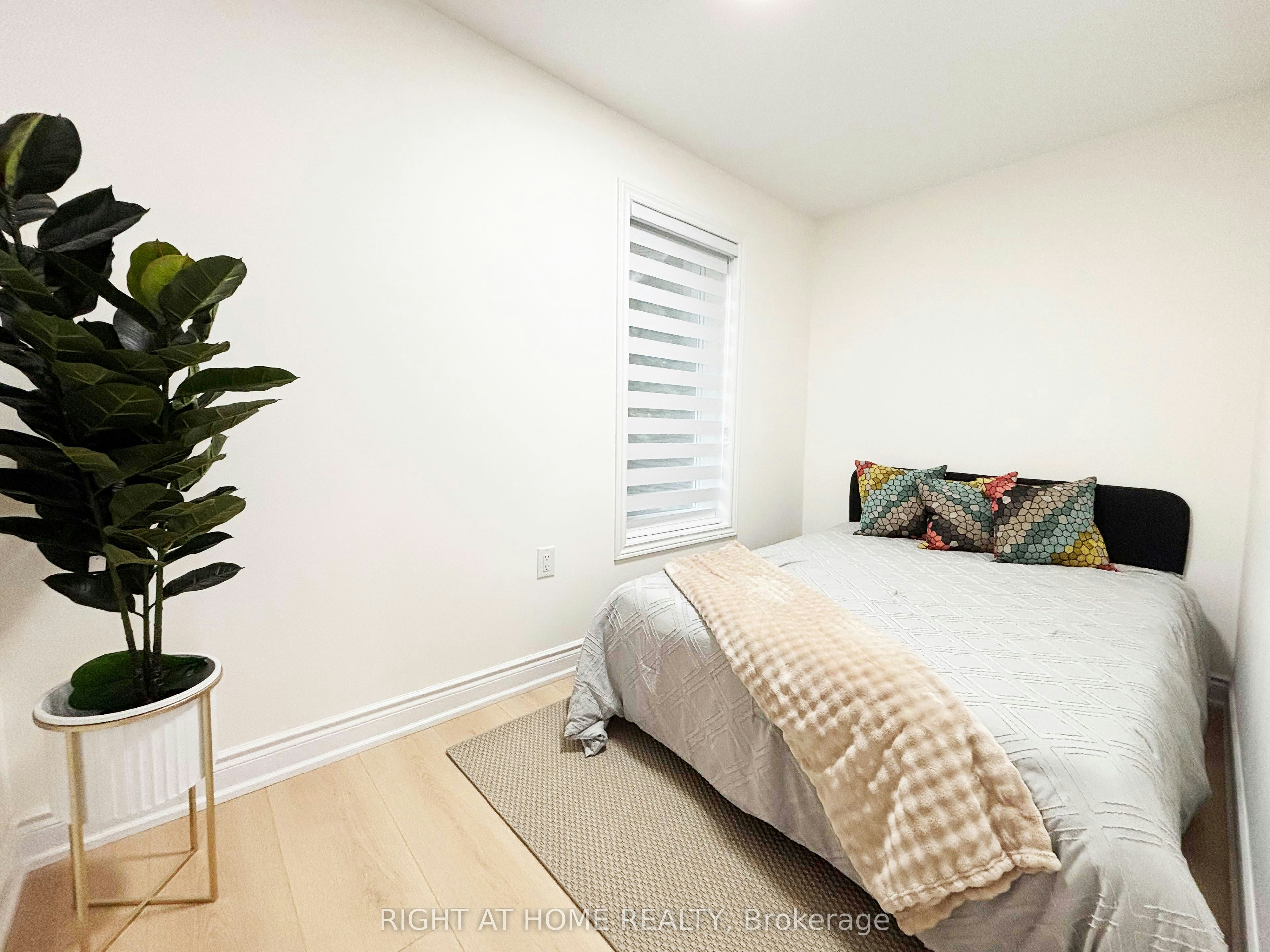 Upper-11 Holton Avenue N, Hamilton, ON, L8L 6H3 - 21