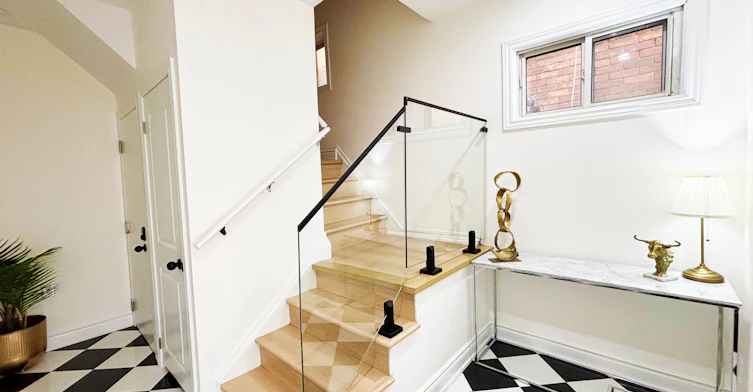 Upper-11 Holton Avenue N, Hamilton, ON, L8L 6H3 - 5