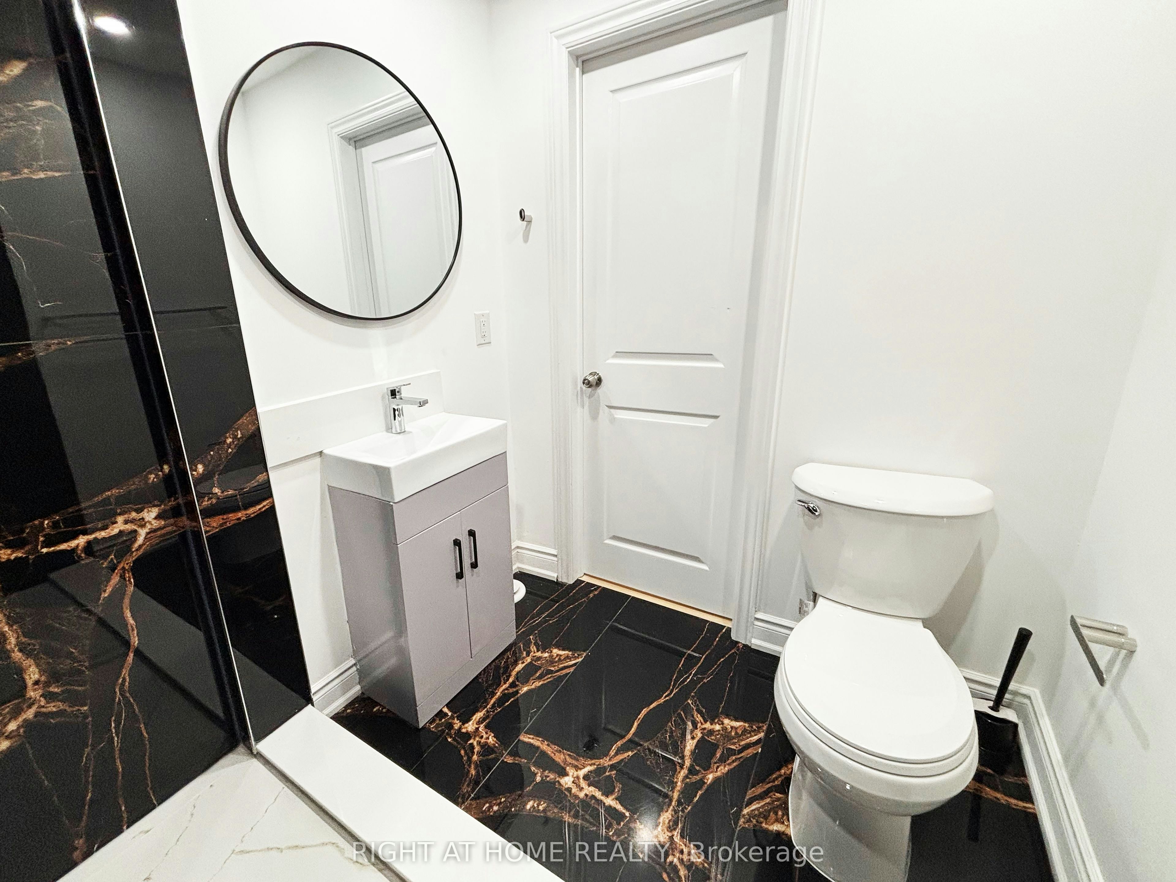 Upper-11 Holton Avenue N, Hamilton, ON, L8L 6H3 - 27