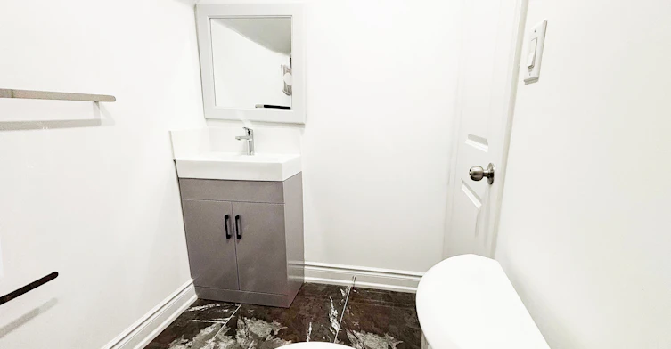 Upper-11 Holton Avenue N, Hamilton, ON, L8L 6H3 - 40