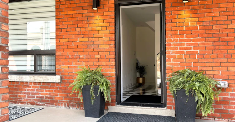 Upper-11 Holton Avenue N, Hamilton, ON, L8L 6H3 - 3