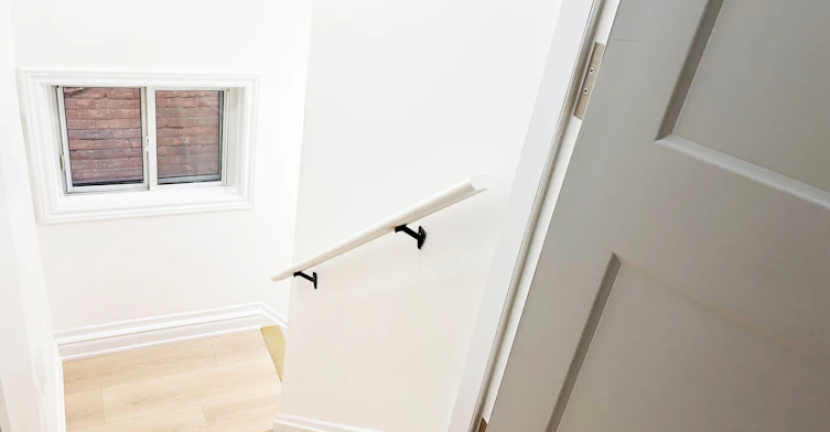 Upper-11 Holton Avenue N, Hamilton, ON, L8L 6H3 - 8