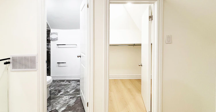 Upper-11 Holton Avenue N, Hamilton, ON, L8L 6H3 - 38