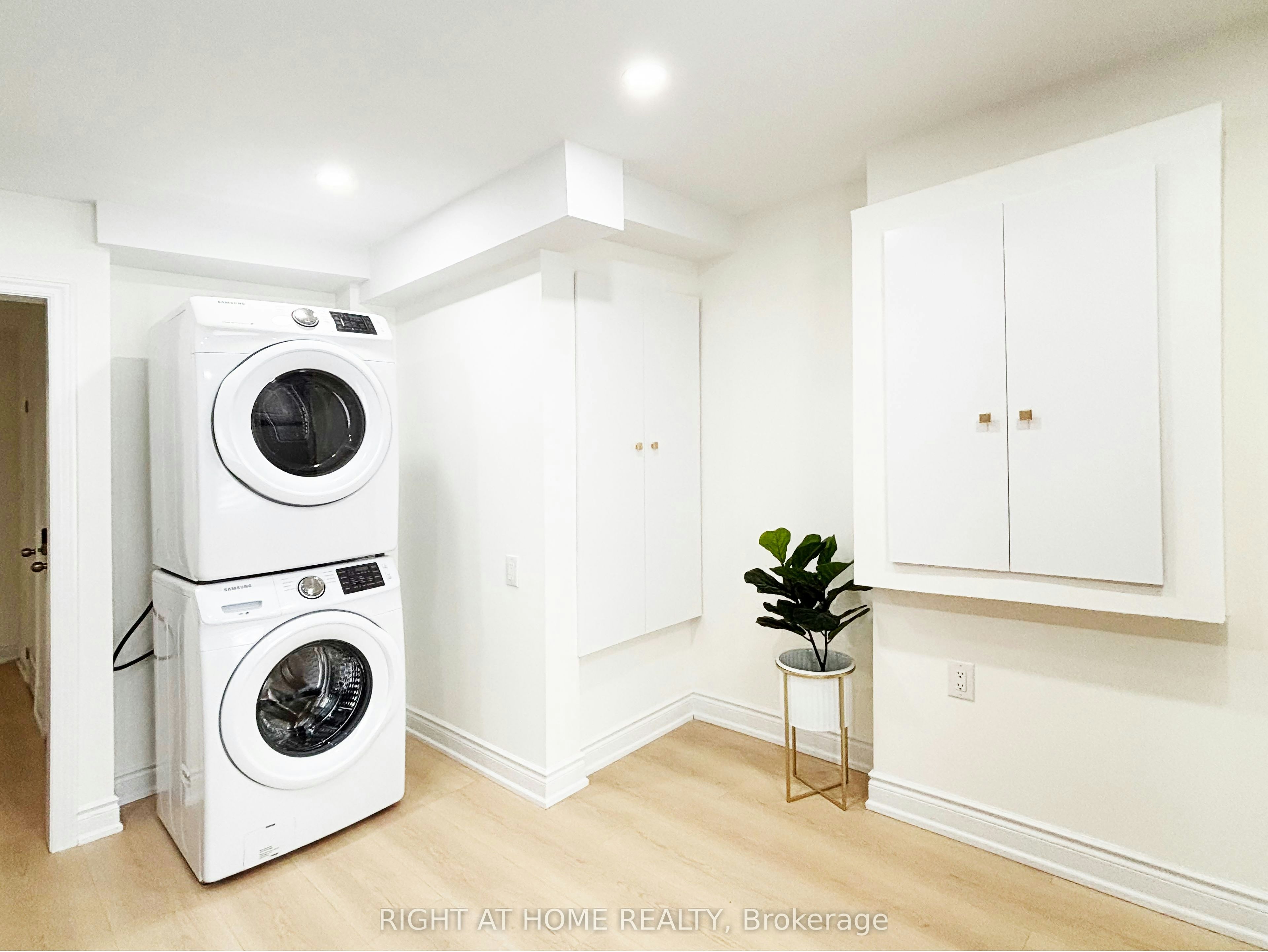 Upper-11 Holton Avenue N, Hamilton, ON, L8L 6H3 - 15