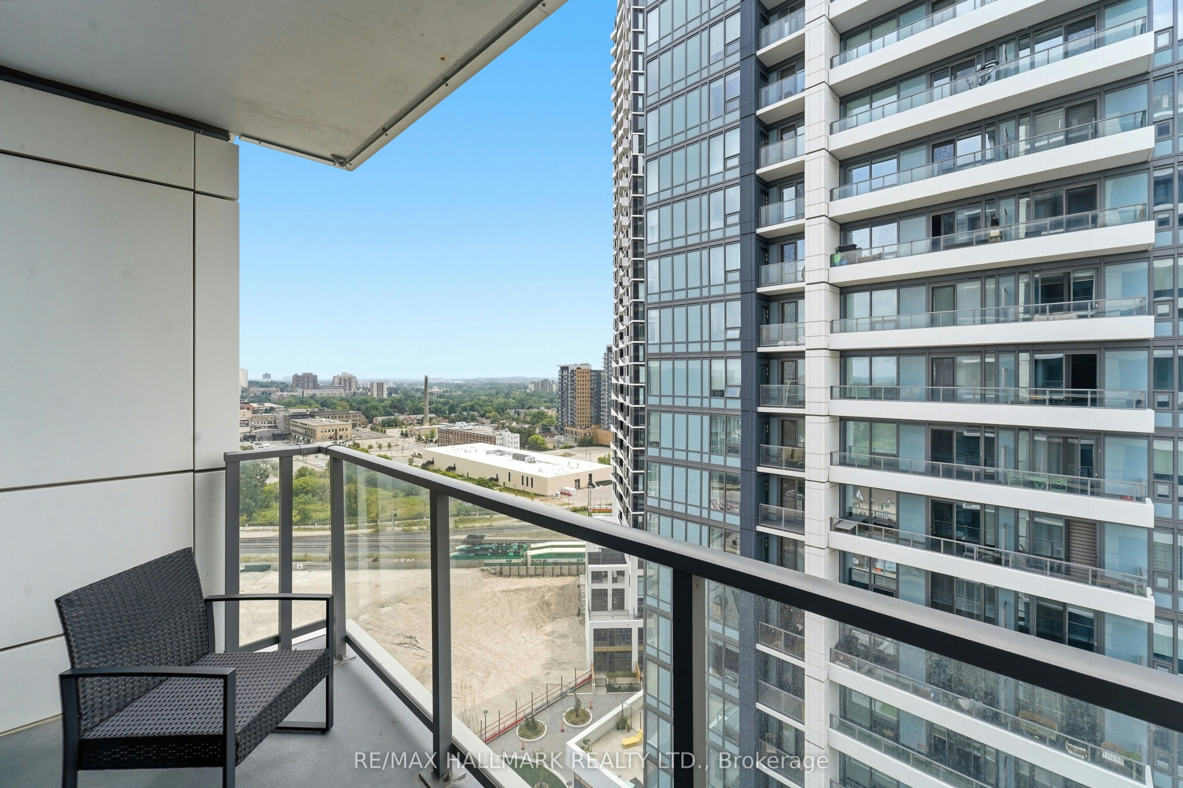 1403-5 Wellington Street S, Kitchener, ON, N2G 0E3 - 17