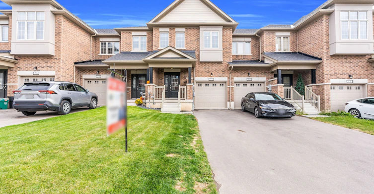 21 Sapphire Way, Thorold, ON, L0S 1A0 - 3