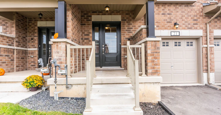 21 Sapphire Way, Thorold, ON, L0S 1A0 - 4