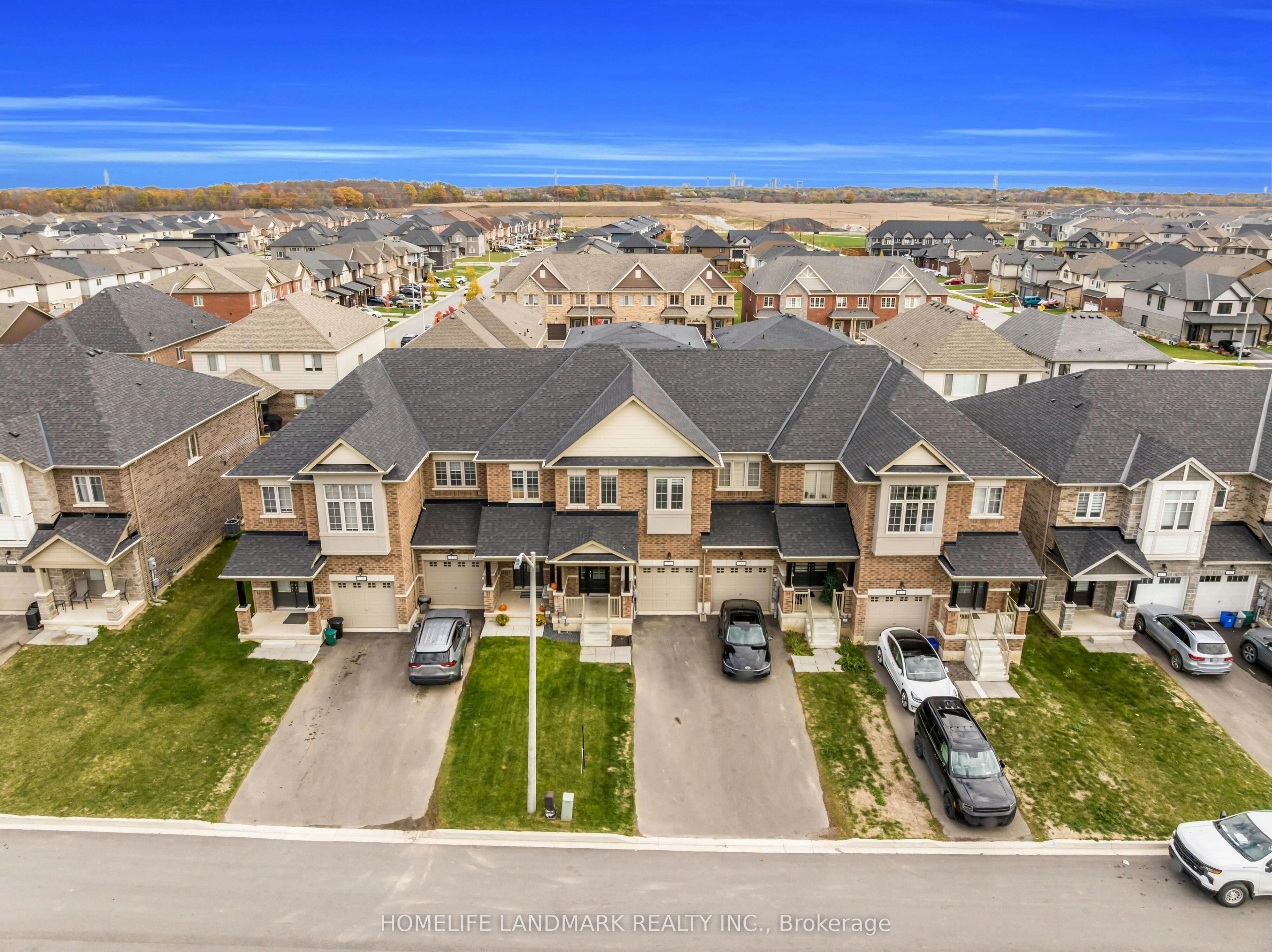 21 Sapphire Way, Thorold, ON, L0S 1A0 - 2