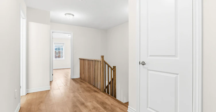 21 Sapphire Way, Thorold, ON, L0S 1A0 - 22