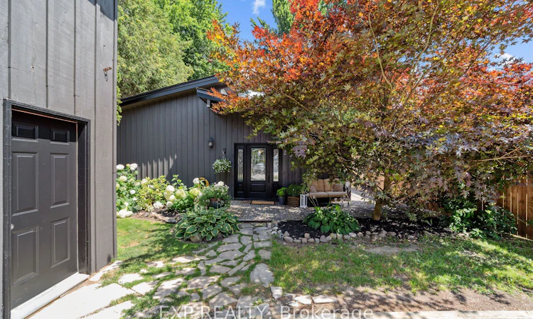 250 Orchard Avenue