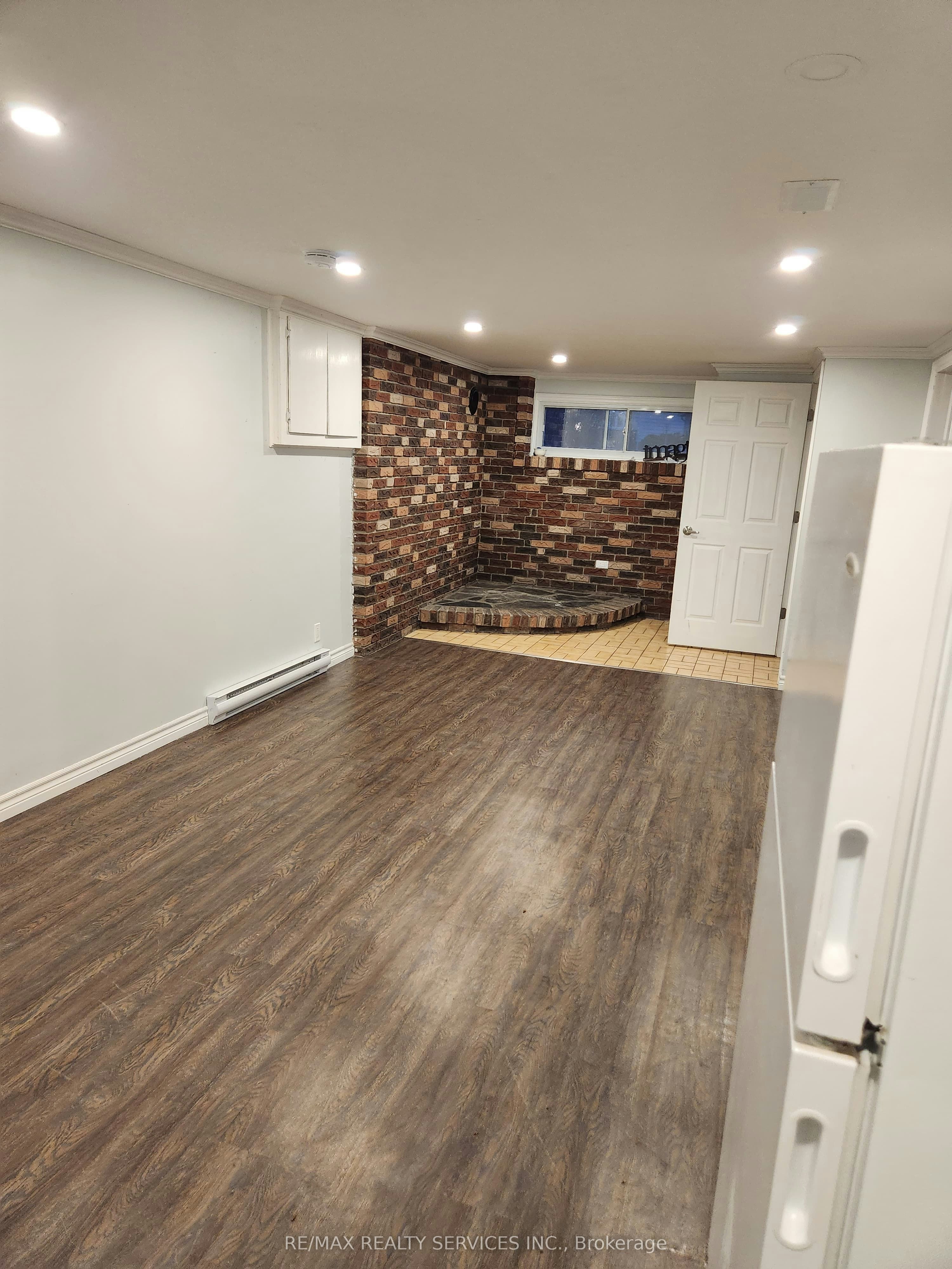 Basement-71 Helene Crescent, Waterloo, ON, N2L 5E6 - 5