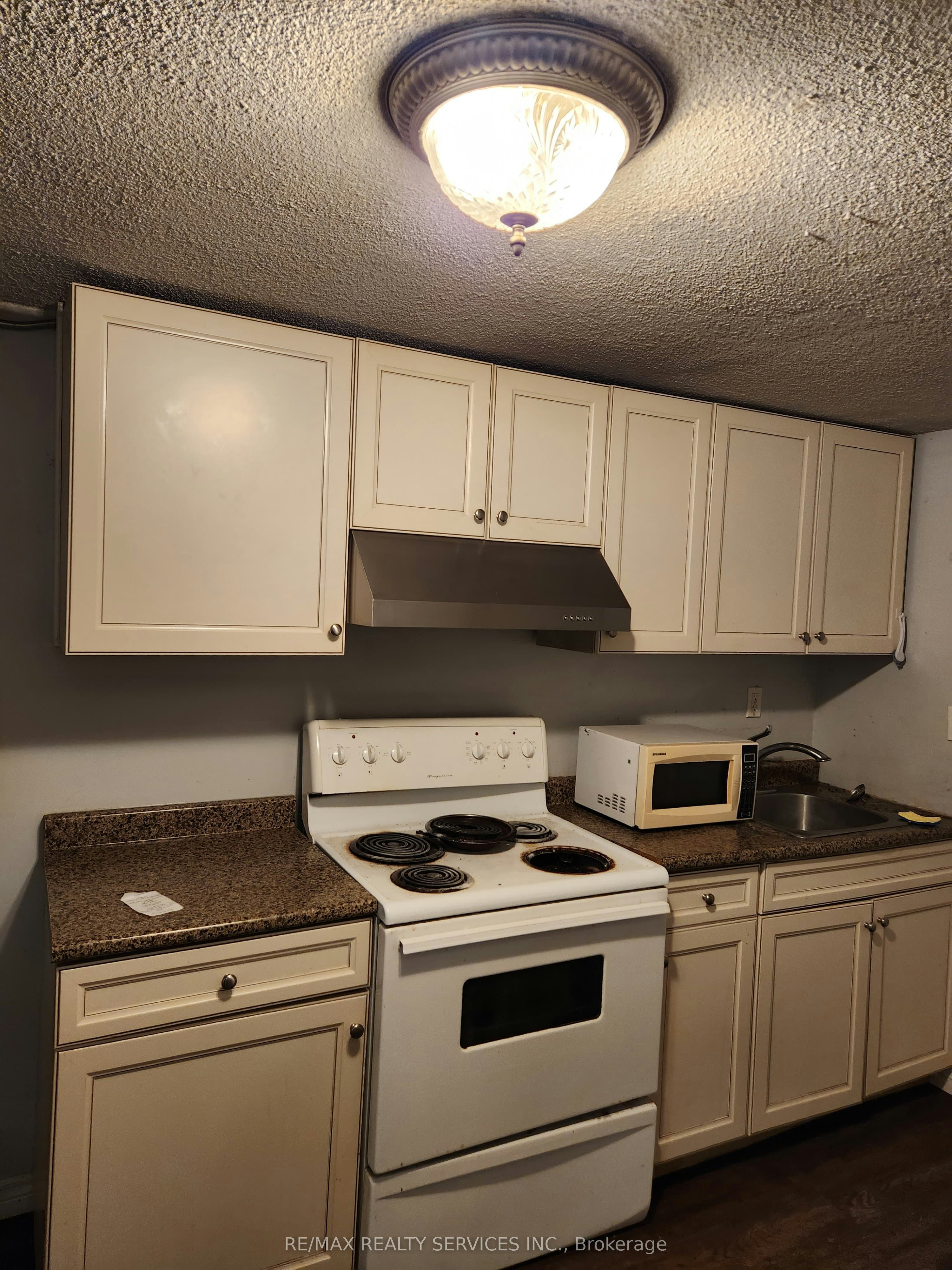 Basement-71 Helene Crescent, Waterloo, ON, N2L 5E6 - 10