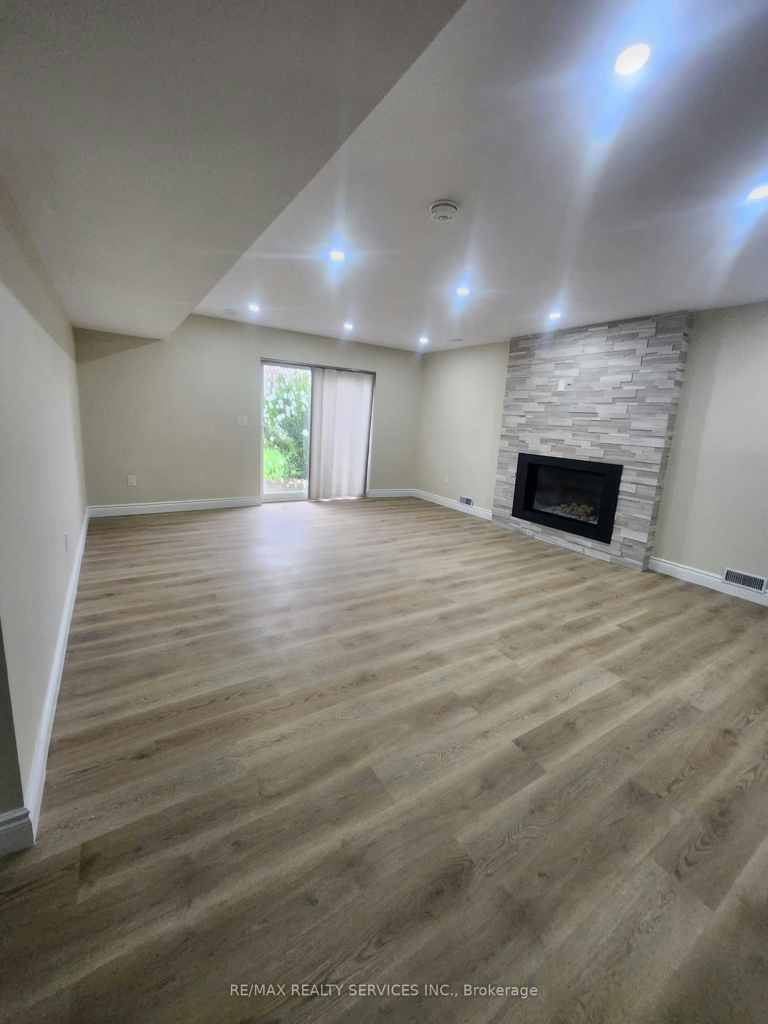 BASEMENT-464 Thorndale Drive, Waterloo, ON, N2T 1W5 - 11