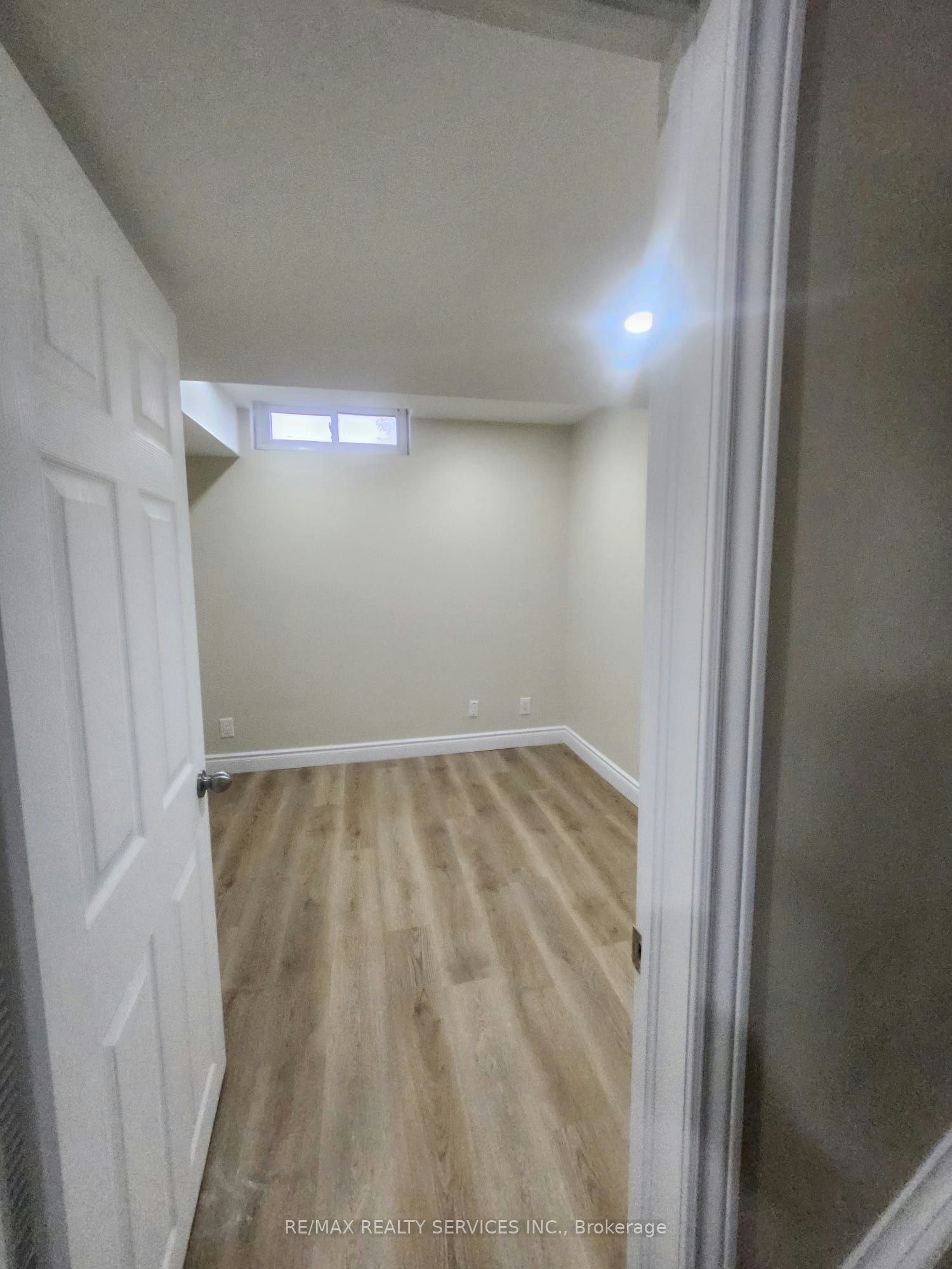 BASEMENT-464 Thorndale Drive, Waterloo, ON, N2T 1W5 - 16