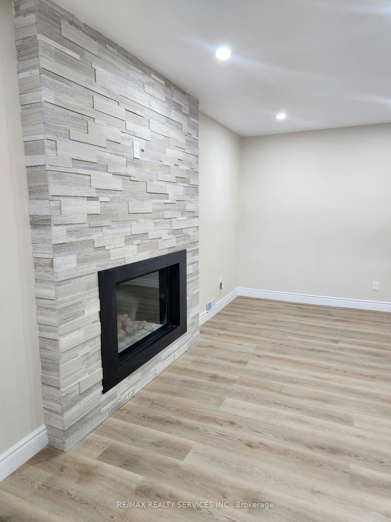 BASEMENT-464 Thorndale Drive, Waterloo, ON, N2T 1W5 - 9