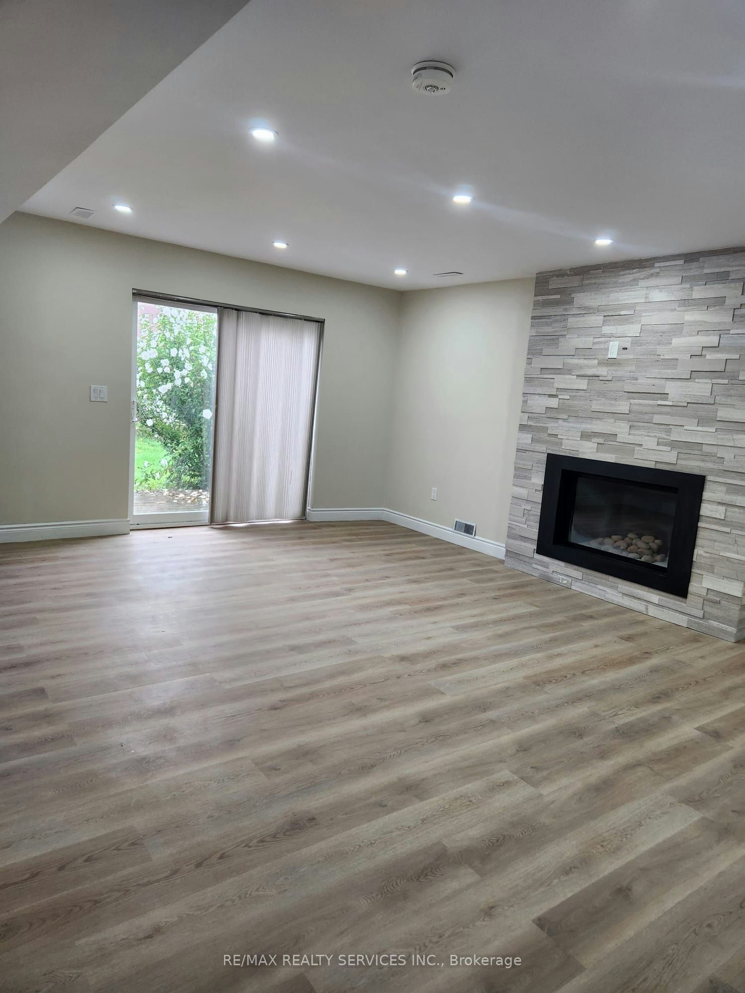 BASEMENT-464 Thorndale Drive, Waterloo, ON, N2T 1W5 - 10