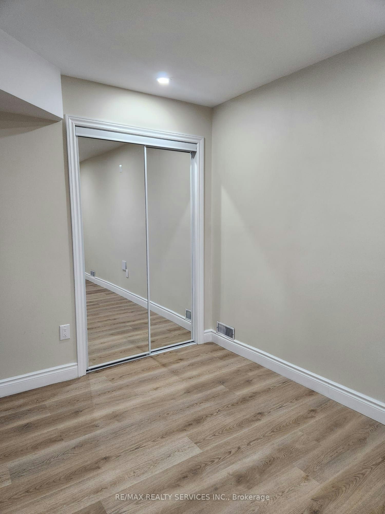 BASEMENT-464 Thorndale Drive, Waterloo, ON, N2T 1W5 - 14