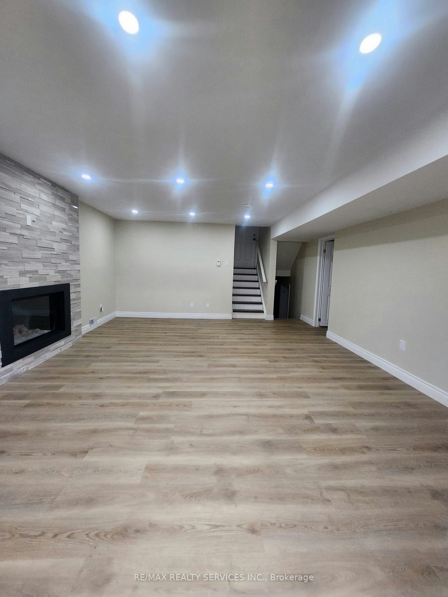 BASEMENT-464 Thorndale Drive, Waterloo, ON, N2T 1W5 - 7